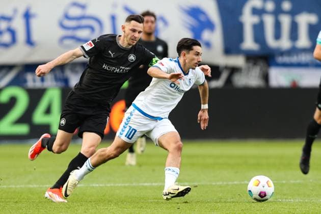 Jason Ceka 1 FC Magdeburg,10 vs Branimir Hrgota SpVgg Greuther Fürth,10 2 Soccer Bundesliga Season 2023 2024 1 FC Magdeburg vs SpVgg Greuther Fürth at the MDCC Arena in Magdeburg Action,Soccer,Man,Men,Germany,10 05 2024