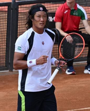 (240511) -- ROME, May 11, 2024 -- Zhang Zhizhen of China celebrates scoring during the men s singles round of 64 match against Adrian Mannarino of France at Italian Open in Rome, Italy, May 10, 2024. (Photo by Alberto Lingria Xinhua) (SP)ITALY-ROME-TENNIS ATP, Tennis Herren ITALIAN OPEN AxErbeituo¡¤lingeliya 