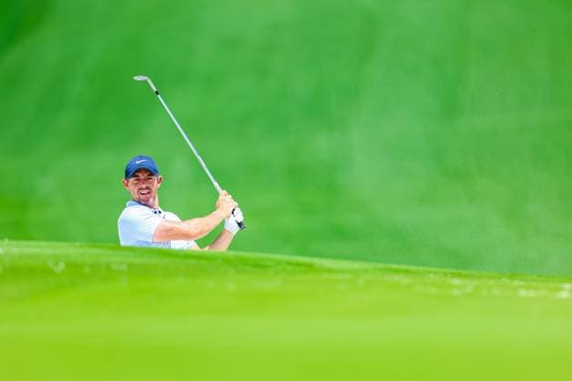 CHARLOTTE, NC - MAY 10: Rory McIlroy hits from the bunker on the first hole during the second round of Wells Fargo Championship at Quail Hollow Club on May 10, 2024 in Charlotte, North Carolina. (Photo by David Jensen Icon Sportswire) GOLF: MAY 10 PGA, Golf Herren Wells Fargo Championship EDITORIAL USE ONLY Icon240510041