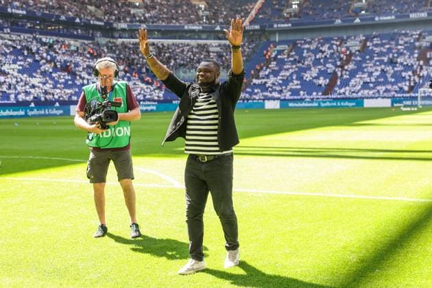 11 05 2024, Football, 2 Bundesliga, 33 Matchday, Season 2023 2024, FC Schalke 04 Hansa Rostock, Team manager Gerald Asamoah FC Schalke 04 says goodbye Gelsenkirchen Veltins Arena NRW Germany xRHR PHOTO TRx Copyright: RHR-FOTOx RHR-FOTO TR