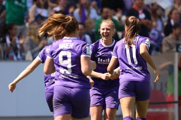 GER, SGS Essen vs 1 FC Koeln, Football, Google Pixel Womens Bundesliga, 21 Matchday, Season 2023 2024, 11 05 2024 Goal celebration 2 0 by Annalena Rieke SGS Essen, 17 DFL REGULATIONS PROHIBIT ANY USE OF PHOTOGRAPHS AS IMAGE SEQUENCES AND OR QUASI VIDEO GER, SGS Essen vs 1 FC Koeln, Football, Google Pixel Womens Bundesliga, 21 Matchday, Season 2023 2024, 11 05 2024 Essen Copyright: xEibner-Pressefoto xFrankxZeisingx EP_FZG