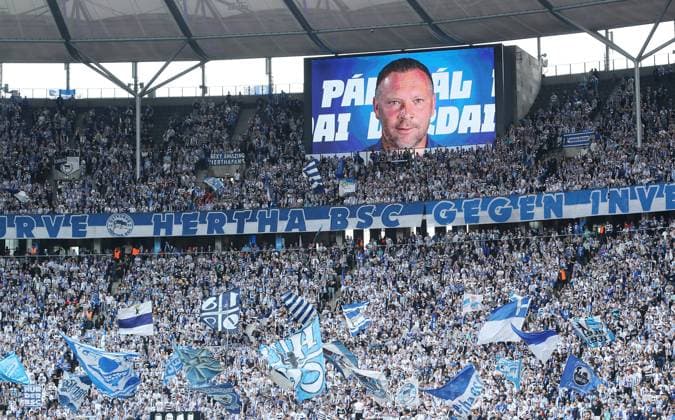 Scoreboard with portrait coach Pal Dardai, Ostkurve Herthafans Sport Football Soccer DFL 2 Bundesliga Men 33 Matchday Season 2023 2024 11 05 2024 Hertha BSC Berlin vs 1 FC Kaiserslautern FCK DFL regulations prohibit any use of photographs as image sequences and or quasi video