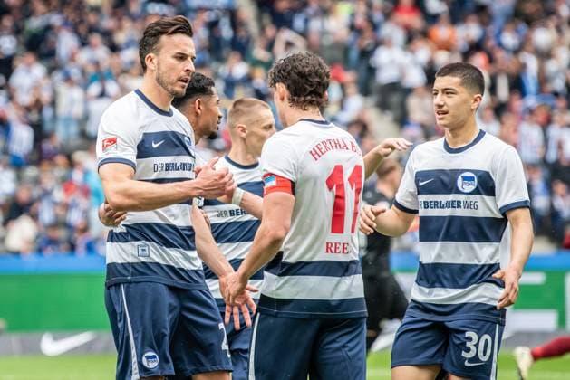 2 Soccer Bundesliga, Hertha BSC vs 1 FC Kaiserslautern Berlin, 11 05 2024 Goal celebration for 1 0 by Haris Tabakovic Hertha BSC, 25 , Fabian Reese Hertha BSC, 11 2 Soccer Bundesliga, Hertha BSC vs 1 FC Kaiserslautern, Olympiastadion, Berlin, 11 05 2024 DFL REGULATIONS PROHIBIT ANY USE OF PHOTOGRAPHS AS IMAGE SEQUENCES AND OR QUASI VIDEO Copyright: xBEAUTIFULxSPORTS LucianoxLimax