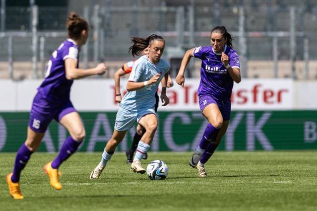 SGS Essen vs 1 FC Köln Essen, 11 05 2024 Laureta Elmazi SGS Essen, 11 in duel with Natalia Padilla Bidas 1 FC Köln, 22 Google Pixel Womens Bundesliga 21 Matchday SGS Essen vs 1 FC Köln, Stadion an der Hafenstraße on 11 05 2024 DFB DFL REGULATIONS PROHIBIT ANY USE OF PHOTOGRAPHS AS IMAGE SEQUENCES AND OR QUASI VIDEO Copyright: xBEAUTUFULxSports Richterx