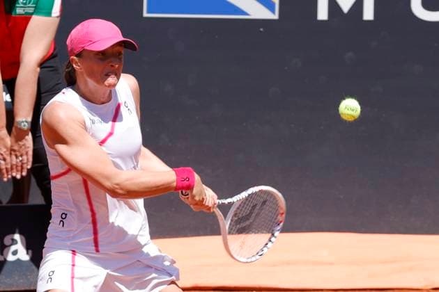 May 11, 2024, Rome, Lazio, Italy: Ida Sviate (POL) is playing during the round of 32 match againstYulia Putintseva (KAZ) on day six of the Internazionali BNL D Italia 2024 at Foro Italico on May 11, 2024 in Rome, Italy. Rome Italy - ZUMAl131 20240511_zsp_l131_017 Copyright: xCiroxDexLucax
