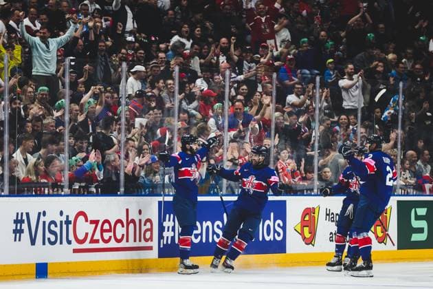 Ice hockey, Eishockey - IIHF WC 2024 PRAGUE,CZECH REPUBLIC,11.MAY.24 - ICE HOCKEY - IIHF Ice Hockey World Championship, WM, Weltmeisterschaft 2024, group stage, Great Britain vs Canada. Image shows the rejoicing of GBR.  GEPAxpictures xDanielxGoetzhaber