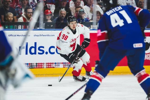 Ice hockey, Eishockey - IIHF WC 2024 PRAGUE,CZECH REPUBLIC,11.MAY.24 - ICE HOCKEY - IIHF Ice Hockey World Championship, WM, Weltmeisterschaft 2024, group stage, Great Britain vs Canada. Image shows Connor Bedard (CAN).  GEPAxpictures xDanielxGoetzhaber