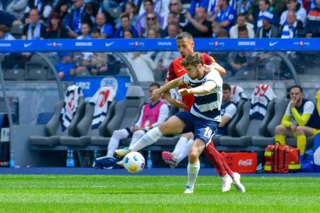 11 05 2024, xlakx, Soccer 2 Bundesliga, Hertha BSC Berlin 1 FC Kaiserslautern emspor, v l Kenny Prince Redondo 1 FC Kaiserslautern 11 ,Jonjoe Kenny Hertha BSC 16 ,z DFL DFB REGULATIONS PROHIBIT ANY USE OF PHOTOGRAPHS as IMAGE SEQUENCES and or QUASI VIDEO Daniel Lakomski Jan Huebner Berlin