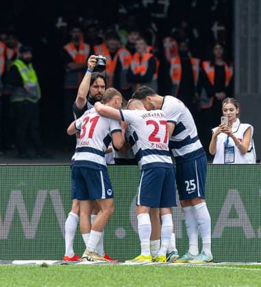 Soccer, Men, Season 2023 2024, 2 Bundesliga 33 Matchday , Hertha BSC 1 FC Kaiserslautern, f l Marton Dardai Hertha BSC , Palko Dardai Hertha BSC , Jeremy Dudziak Hertha BSC , Haris Tabakovic Hertha BSC , Celebration after goal to 2 1, 11 05 2024, Copyright: xSebastianxRäppold MatthiasxKochx