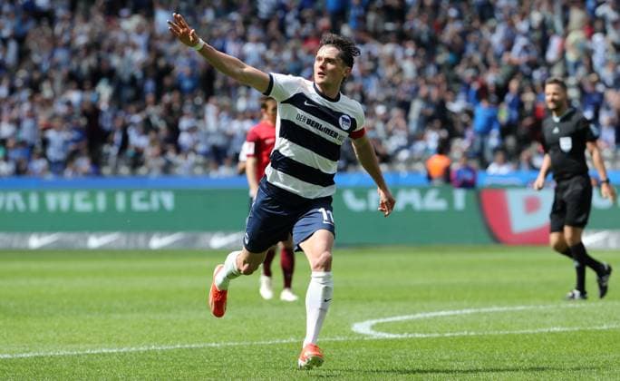 Fabian Reese cheers after 3 1 joy emotion jubilation sport soccer soccer DFL 2 Bundesliga men 33 matchday season 2023 2024 11 05 2024 Hertha BSC Berlin vs 1 FC Kaiserslautern FCK DFL regulations prohibit any use of photographs as image sequences and or quasi video