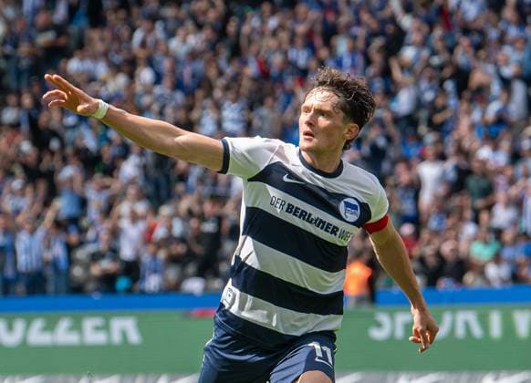 Soccer, Men, Season 2023 2024, 2 Bundesliga 33 Matchday , Hertha BSC 1 FC Kaiserslautern, Fabian Reese Hertha BSC , Celebration after goal to 3 1, 11 05 2024, Copyright: xSebastianxRäppold MatthiasxKochx