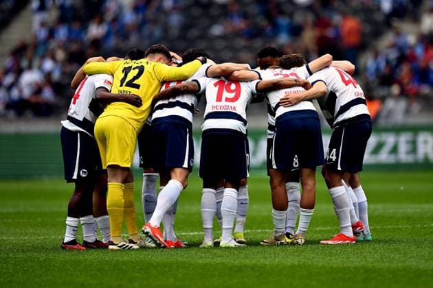 Hertha BSC mood picture team, GER, Hertha BSC vs 1 FC Kaiserslautern, Soccer men, 2 Bundesliga, Season 2023 2024, 33 Matchday, 11 05 2024 DFL REGULATIONS PROHIBIT ANY USE OF PHOTOGRAPHS AS IMAGE SEQUENCES AND OR QUASI VIDEO GER, Hertha BSC vs 1 FC Kaiserslautern, Soccer men, 2 Bundesliga, Season 2023 2024, 33 Matchday, 11 05 2024 Berlin Copyright: xEibner-Pressefotox xClaudiusxRauchx EP_CRH