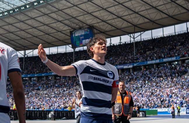 Soccer, Men, Season 2023 2024, 2 Bundesliga 33 Matchday , Hertha BSC 1 FC Kaiserslautern, Fabian Reese Hertha BSC , Celebration after goal to 3 1, 11 05 2024, Copyright: xSebastianxRäppold MatthiasxKochx