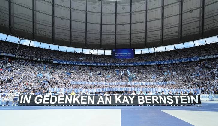 Poster, banner of the Hertha players in memory of Kay Bernstein Sport Football Soccer DFL 2 Bundesliga Men 33 Matchday Season 2023 2024 11 05 2024 Hertha BSC Berlin vs 1 FC Kaiserslautern FCK DFL regulations prohibit any use of photographs as image sequences and or quasi video