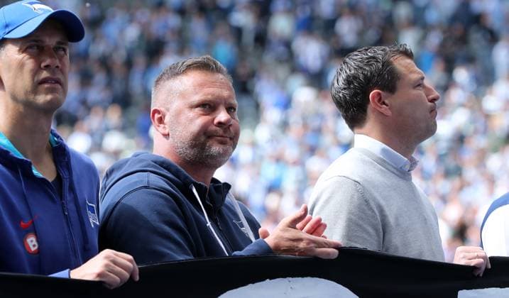 Coach Pal Dardai, Sports Director Benjamin Weber with the fans after the match Sport Football Soccer DFL 2 Bundesliga Men 33 Matchday Season 2023 2024 11 05 2024 Hertha BSC Berlin vs 1 FC Kaiserslautern FCK DFL regulations prohibit any use of photographs as image sequences and or quasi video