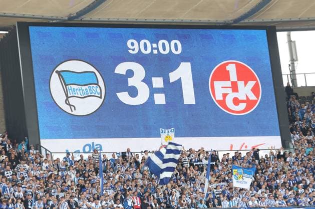 DEU, DFL, 2 FBL, Hertha BSC vs 1 FC Kaiserslautern, 11 05 2024, Berliner Olympiastadion, Berlin, DEU, DFL, 2 FBL, Hertha BSC vs 1 FC Kaiserslautern, in the picture scoreboard with the final result, 3 1 DFL regulations prohibit any use of Photographs as image sequences and or quasi video Foto Juergen Engler nordphoto GmbH nordphotoxGmbHx xEngler nph00076