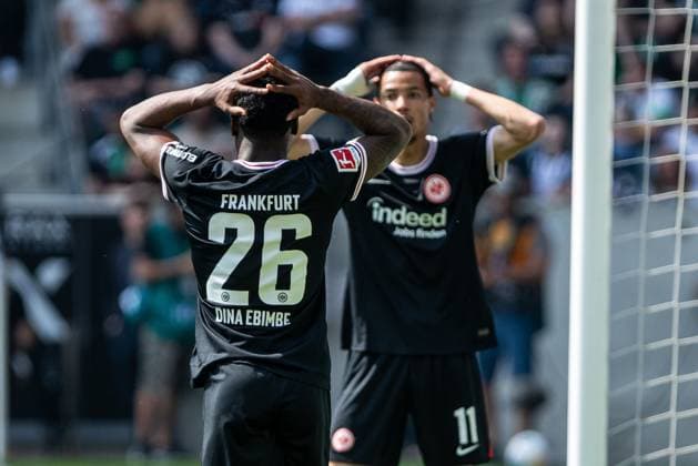 Sport Themen der Woche KW19 Sport Bilder des Tages 1.Fußball Bundesliga: Borussia Mönchengladbach - Eintracht Frankfurt; 11.05.2024 Junior Dina Ebimbe (Eintracht Frankfurt, 26), Hugo Ekitike (Eintracht Frankfurt, 11) mit den Emotionen nach dem Schuss 1.Fußball Bundesliga: Borussia Mönchengladbach - Eintracht Frankfurt; Borussia-Park, Mönchengladbach; 11.05.2024 DFL DFB REGULATIONS PROHIBIT ANY USE OF PHOTOGRAPHS AS IMAGE SEQUENCES AND OR QUASI-VIDEO *** 1 Soccer Bundesliga Borussia Mönchengladbach Eintracht Frankfurt 11 05 2024 Junior Dina Ebimbe Eintracht Frankfurt, 26 , Hugo Ekitike Eintracht Frankfurt, 11 with the emotions after the shot 1 Soccer Bundesliga Borussia Mönchengladbach Eintracht Frankfurt Borussia Park, Mönchengladbach 11 05 2024 DFL DFB REGULATIONS PROHIBIT ANY USE OF PHOTOGRAPHS AS IMAGE SEQUENCES AND OR QUASI VIDEO Copyright: xBEAUTIFULxSPORTS Buriakovx