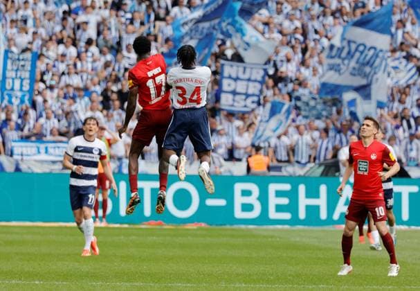 Aaron Opoku, 1 FC Kaiserslautern, Deyovaisio Zeefuik, Hertha BSC, Germany, Berlin, Olympiastadion, Football, Men, Season 2023 2024, 2 Bundesliga, 33 Matchday , Hertha BSC 1 FC Kaiserslautern