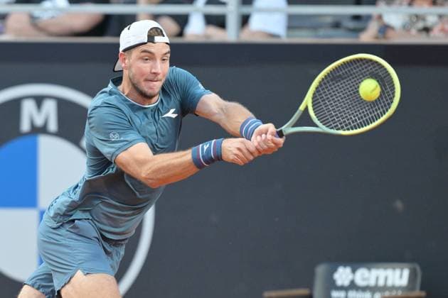 Jan-Lennard Struff (GER)during her match against Stefanos Tsitsipas (GRE) at the Italian Open tennis tournament in Rome, Thursday, May 11, 2024.(Alfredo Falcone LaPresse)  Copyright: xAlfredoxFalcone LaPressex