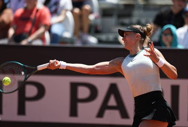 (240512) -- ROME, May 12, 2024 -- Paula Badosa of Spain hits a return during women s singles 3rd round match against Diana Shnaider of Russia at the WTA, Tennis Damen Italian Open in Rome, Italy, May 11, 2024. ) (SP)ITALY-ROME-TENNIS-WTA-ITALIAN OPEN LixJing 