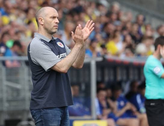 Eintracht Braunschweig vs SV Wehen Wiesbaden Braunschweig, 12 05 2024, Football, Season 23 24, 2 Bundesliga, Matchday 33, Eintracht Braunschweig vs SV Wehen Wiesbaden, Picture shows Eintracht coach Daniel Scherning Braunschweig