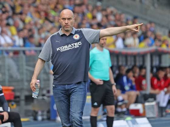 Eintracht Braunschweig vs SV Wehen Wiesbaden Braunschweig, 12 05 2024, Football, Season 23 24, 2 Bundesliga, Matchday 33, Eintracht Braunschweig vs SV Wehen Wiesbaden, Picture shows Eintracht coach Daniel Scherning Braunschweig