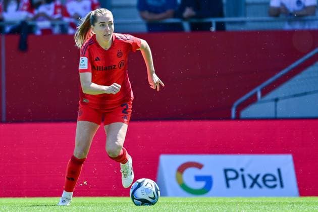 Linda Sembrant FC Bayern Munich, FCB, 2 on the ball, cropped, full body, single image, action, action, 12 05 2024, Munich Germany , Soccer, Google Pixel Women Bundesliga, FC Bayern Munich 1 FC Nuremberg, DFB DFL REGULATIONS PROHIBIT ANY USE OF PHOTOGRAPHS AS IMAGE SEQUENCES AND OR QUASI VIDEO xslx