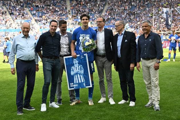 12 05 2024, xjhx, Soccer 2 Bundesliga, Karlsruher SC Hannover 96 emspor, v l Farewell Farewell to Igor Matanovic Karlsruher SC KSC DFL DFB REGULATIONS PROHIBIT ANY USE OF PHOTOGRAPHS as IMAGE SEQUENCES and or QUASI VIDEO Karlsruhe