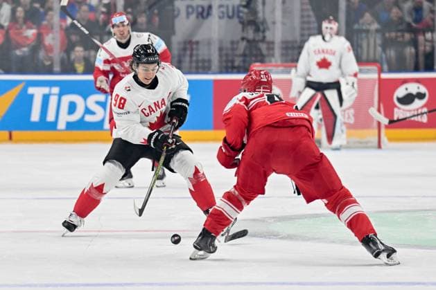 PRAGUE, CZECH REPUBLIC MAY 12 Connor Bedard of Canada battles for the puck during the preliminary round match between Denmark and Canada at Prague Arena on May 12, 2024 in Prague Prague, Czech Republic Prague Prague Arena Czech Republic Copyright: xJustPictures.ch AndreaxBrancax jp-en-EuSpIm-AB_12052024_AAB_0515