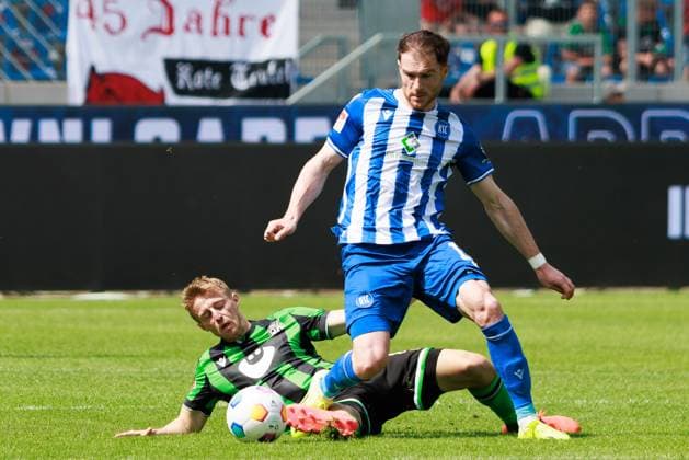 Budu Zivzivadze Karlsruher SC, 11 prevails GER, Karlsruher SC KSC vs Hannover 96 H96 , Football, Men, Men, 2 Bundesliga, 33 Matchday, Season 2023 2024, 12 05 2024 DFL DFB REGULATES PROHIBIT ANY USE OF PHOTOGRAPHS AS IMAGE SEQUENCES AND OR QUASI VIDEO GER, Karlsruher SC KSC vs Hannover 96 H96 , Football, Men, Men, 2 Bundesliga, 33 Matchday, Season 2023 2024, 12 05 2024 Karlsruhe Copyright: xEibnerxPressefoto OliverxSchmidtx EP_OST