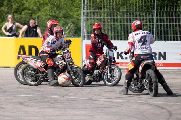Halle, Germany 13 April 2024 Motoball Bundesliga Nord 2023 2024 1 MBC 70 90 Halle Neustadt vs MSC Jarmen v li Enroco Wochatz Halle ,Til Schumann Jarmen and Marc Wochatz Halle Motoball Stadion Sachsen Anhalt Copyright: xFotostandx xBallaschx