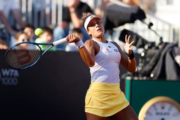 Mayar Sherif (EGY) controls the ball, Tennis WTA, Tennis Damen Internazionali BNL d Italia - Round of 32, Azarenka vs Sherif, Foro Italico, May 12, 2024, Rome, Italy.