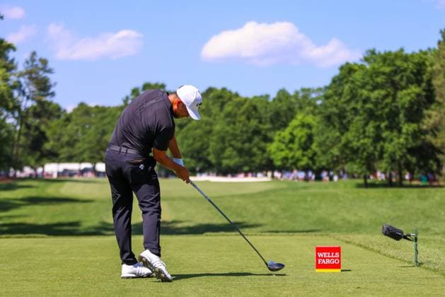 CHARLOTTE, NC - MAY 12: Xander Schauffele tees off on the 9th tee box during the final round of the Wells Fargo Championship at Quail Hollow Club on May 12, 2024 in Charlotte, North Carolina. (Photo by David Jensen Icon Sportswire) GOLF: MAY 12 PGA, Golf Herren Wells Fargo Championship EDITORIAL USE ONLY Icon240512027