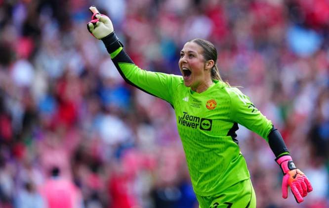 Mary Earps of Manchester United, ManU celebrates the opening goal scored by Ella Toone Manchester United Women v Tottenham Hotspur Women, Adobe Women s FA Cup, Final, Football, Wembley Stadium, London, UK - 12 May 2024 EDITORIAL USE ONLY No use with unauthorised audio, video, data, fixture lists, club league logos or live services. Online in-match use limited to 120 images, no video emulation. No use in betting, games or single club league player publications. Copyright: xJavierxGarcia Shutterstockx 14474017hc