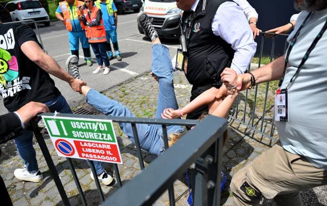 Tennis, WTA tournament in Rome, protest by environmental activists