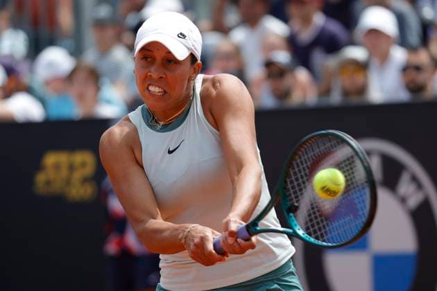 Internazionali BNL D Italia 2024 - Day Eight Madison Keys from the USA is playing against Sorana Cirstea from Romania in the round of 16 match on day eight of the Internazionali BNL D Italia at Foro Italico in Rome, Italy, on May 13, 2024. Rome Lazio Italy  Copyright: xCiroxDexLucax originalFilename:deluca-internaz240513_npRYI.jpg