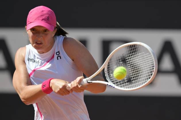 Iga Swiatek (POL) during her match against Angelique Kerber (GER) at the Italian Open tennis tournament in Rome, Monday, May 13, 2024.(Alfredo Falcone LaPresse)  Copyright: xAlfredoxFalcone LaPressex