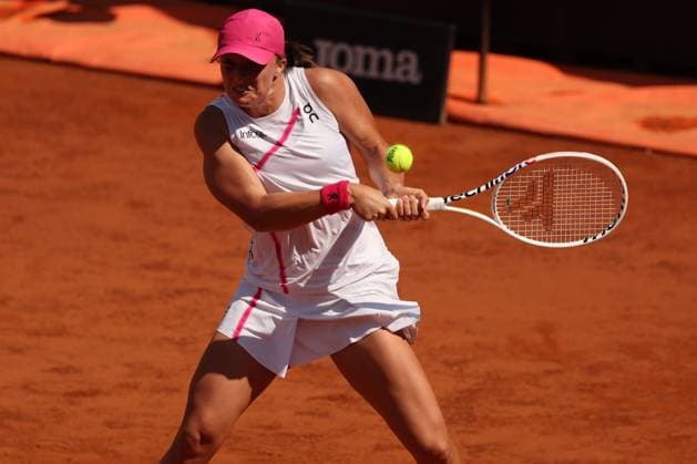 Tennis: WTA, Tennis Damen 1000 Internazionali di Tennis in Rome at Foro Italico. Match IGA SWIATEK (POL) VS ANGELIQUE KERBER (GER) Rome, Italy 13.05.2024: IGA SWIATEK (POL) VS ANGELIQUE KERBER (GER) during Internazionali BNL 2024 WOMEN™S WTA 1000 Open tennis tournament in Rome at CENTER COURT Rome foro italico italy italy Copyright: xmarcoxiacobucci