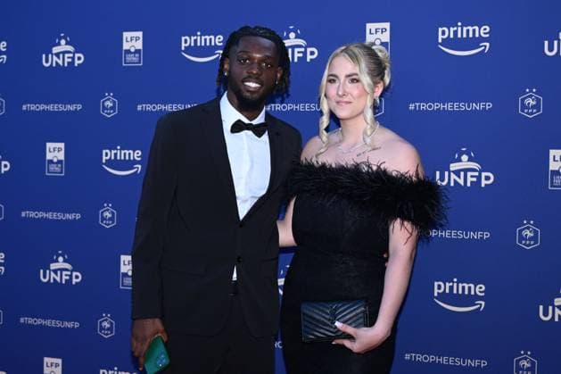 Bradley Locko attends the UNFP Trophy Awards 2024 at Pavillon d Armenonville on May 13, 2024 in Paris, France. ( Photo by federico pestellini panoramic ) - FOOTBALL : Tapis rouge des Trophees UNFP - Paris - 13 05 2024 FedericoPestellini Panoramic 