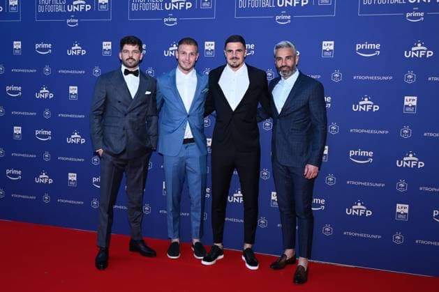Gautier Larsonneur , Irvin Cardona , Anthony Briancon and Loic Perrin attend the UNFP Trophy Awards 2024 at Pavillon d Armenonville on May 13, 2024 in Paris, France. ( Photo by federico pestellini panoramic ) - FOOTBALL : Tapis rouge des Trophees UNFP - Paris - 13 05 2024 FedericoPestellini Panoramic 