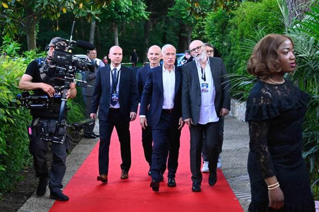 Didier Deschamps attends the UNFP Trophy Awards 2024 at Pavillon d Armenonville on May 13, 2024 in Paris, France. ( Photo by federico pestellini panoramic ) - FOOTBALL : Tapis rouge des Trophees UNFP - Paris - 13 05 2024 FedericoPestellini Panoramic 
