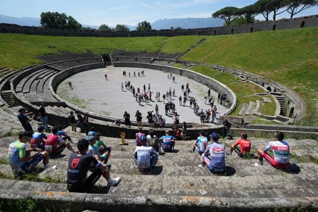 Radsport, Giro d Italia, 10. Etappe, Eindrücke aus dem Startort Pompeji Photo by Gian Mattia D Alberto Lapresse)  Copyright: xGianxMattiaxD Albertox xLaPressex