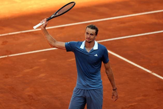 Tennis: ATP, Tennis Herren 1000 Internazionali di Tennis in Rome at Foro Italico. IGA SWIATEK (POL) VS MADISON KEYS (USA) Rome, Italy 14.05.2024: A.ZVEREV (GER) VS N.BURGES (POR) during Internazionali BNL 2024 Men s ATP 1000 Open tennis tournament in Rome at CENTRE COURT. Rome foro italico italy italy Copyright: xmarcoxiacobucci