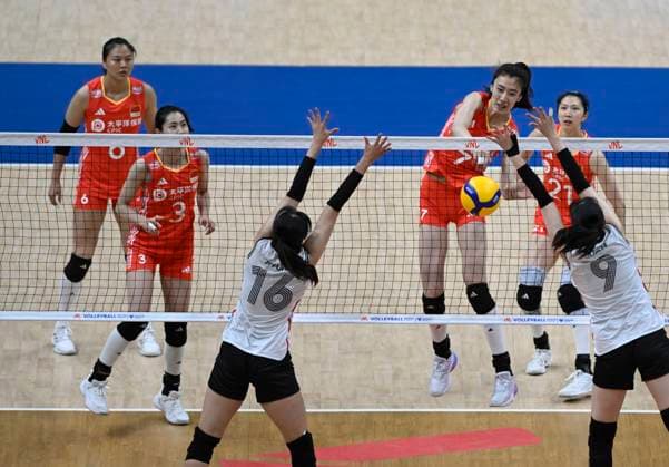 Yuanyuan Wang strikes the ball attacking during the Volleyball Nations League 2024 match between China and South Korea at the Maracanazinho Gymnasium in Rio de Janeiro, Brazil (Andre Ricardo SPP) Copyright: xAndrexRicardo SPPx spp-en-AnRi-andrericardo-15