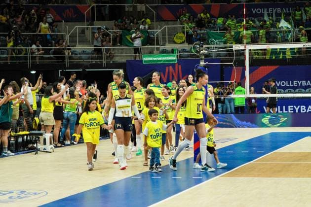 Brasil x Canadá Pela Liga das Nações no RJ RIO DE JANEIRO, RJ - 14.05.2024: BRASIL X CANADÁ PELA LIGA DAS NAÇÕES NO RJ - The Brazilian Women& 39;s Volleyball team faces the Canadian team, this Tuesday (14) at the Maracanãzinho gym in Rio de Janeiro, in the debut match in the Volleyball Nations League. (Photo: Lorando Labbe Fotoarena) x2537983x  LorandoxLabbe