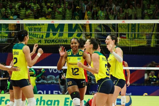 Brasil x Canadá Pela Liga das Nações no RJ RIO DE JANEIRO, RJ - 14.05.2024: BRASIL X CANADÁ PELA LIGA DAS NAÇÕES NO RJ - The Brazilian Women& 39;s Volleyball team faces the Canadian team, this Tuesday (14) at the Maracanãzinho gym in Rio de Janeiro, in the debut match in the Volleyball Nations League. (Photo: Lorando Labbe Fotoarena) x2537992x  LorandoxLabbe