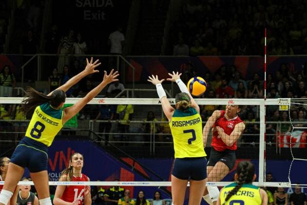 Brasil x Canadá Pela Liga das Nações no RJ RIO DE JANEIRO, RJ - 14.05.2024: BRASIL X CANADÁ PELA LIGA DAS NAÇÕES NO RJ - The Brazilian Women& 39;s Volleyball team faces the Canadian team, this Tuesday (14) at the Maracanãzinho gym in Rio de Janeiro, in the debut match in the Volleyball Nations League. (Photo: Lorando Labbe Fotoarena) x2537995x  LorandoxLabbe