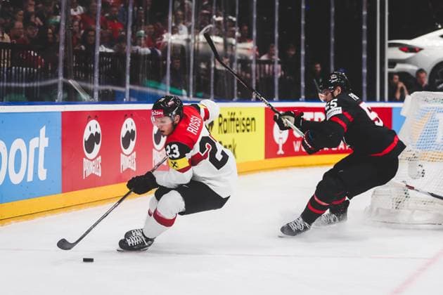 Ice hockey, Eishockey - IIHF WC 2024 PRAGUE,CZECH REPUBLIC,14.MAY.24 - ICE HOCKEY - IIHF Ice Hockey World Championship, WM, Weltmeisterschaft 2024, group stage, Austria vs Canada. Image shows Marco Rossi (AUT) and Colton Parayko (CAN).  GEPAxpictures xDanielxGoetzhaber