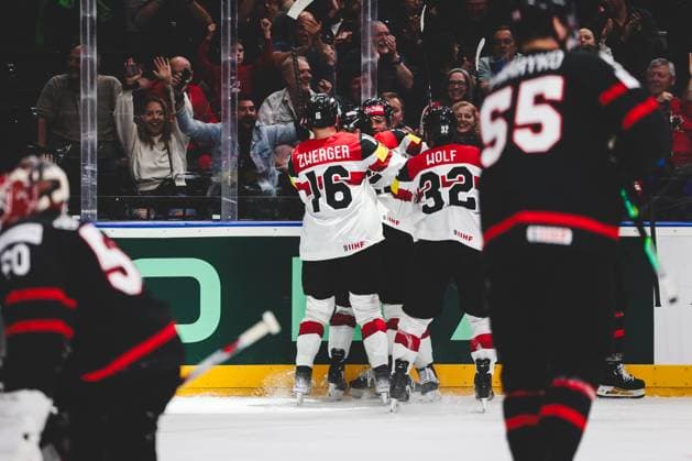 Ice hockey, Eishockey - IIHF WC 2024 PRAGUE,CZECH REPUBLIC,14.MAY.24 - ICE HOCKEY - IIHF Ice Hockey World Championship, WM, Weltmeisterschaft 2024, group stage, Austria vs Canada. Image shows the rejoicing of Dominic Zwerger, Peter Schneider and Bernd Wolf (AUT).  GEPAxpictures xDanielxGoetzhaber