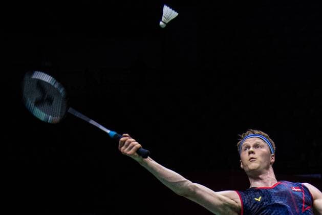 Sport Themen der Woche KW21 Sport Bilder des Tages May 15, 2024, Bangkok, Thailand: Anders Antonsen of Denmark plays against Ng Ka Long Angus of Hong Kong during the Badminton Men s single in the Thailand Open 2024 at Nimibutr Stadium. Ng Ka Long Angus won over Anders Antonsen 2:1 Bangkok Thailand - ZUMAs197 20240515_aaa_s197_068 Copyright: xPeeraponxBoonyakiatx